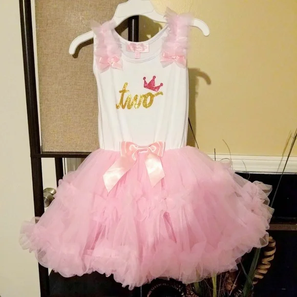 2t/3t Two year old birthday dress 2t/3t Two year old birthday dress